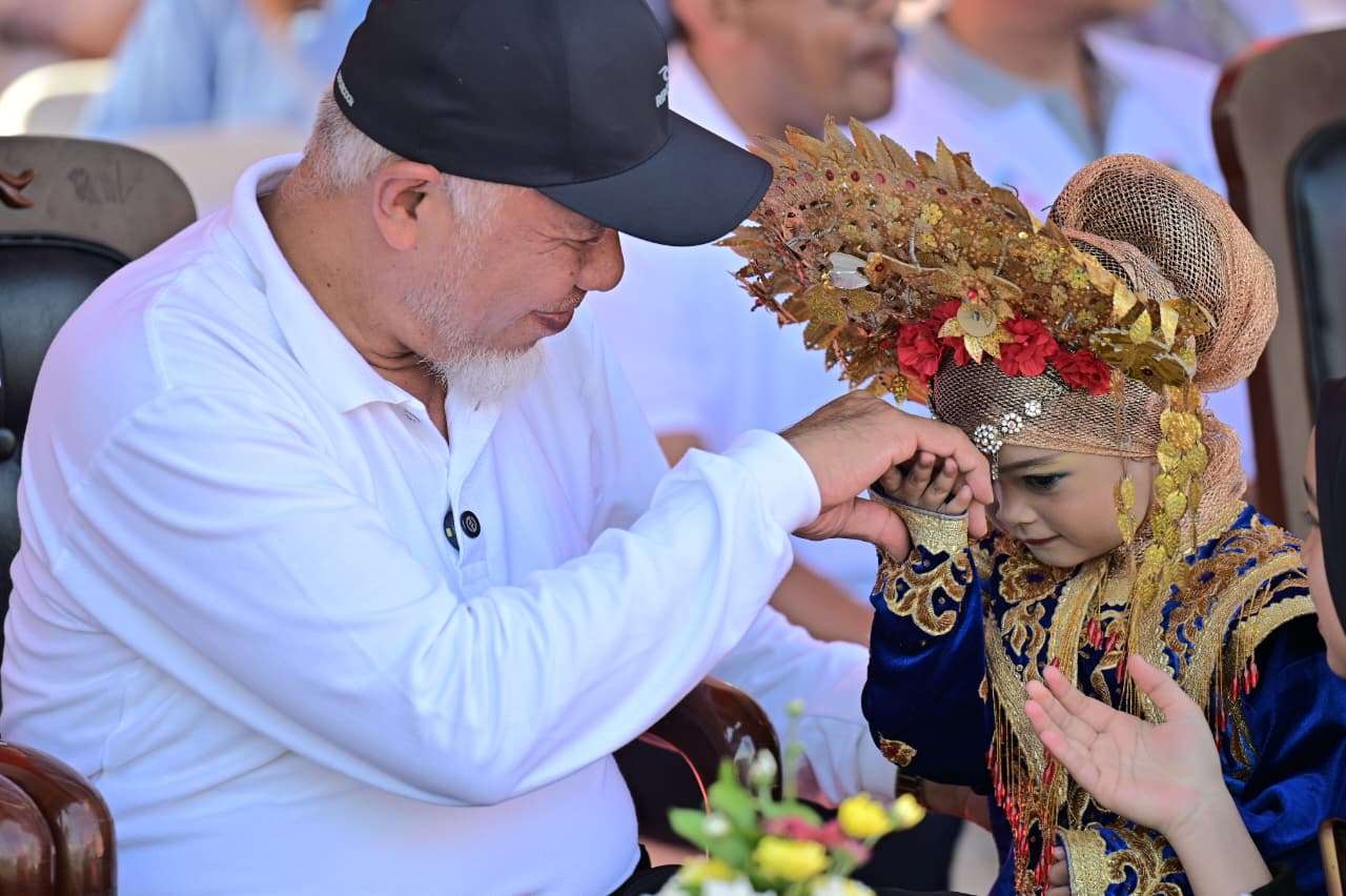 gubernur-mahyeldi-ajak-semua-pihak-penuhi-hak-anak-sebagai-investasi-menuju-indonesia-emas-2045