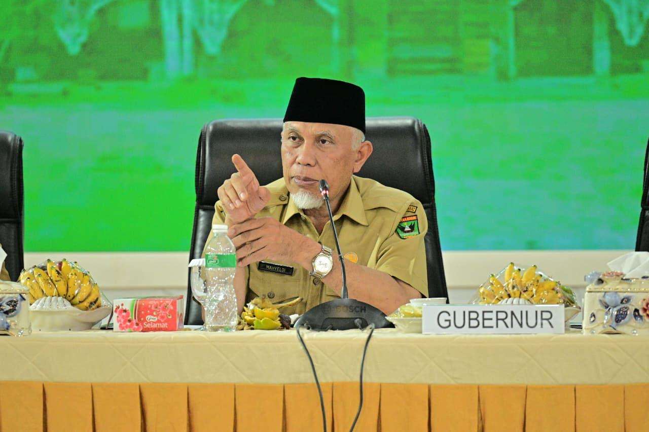 gubernur-mahyeldi-dukung-gagasan-asn-bekerja-dekat-domisili:-“kami-sudah-terapkan-sejak-lama”