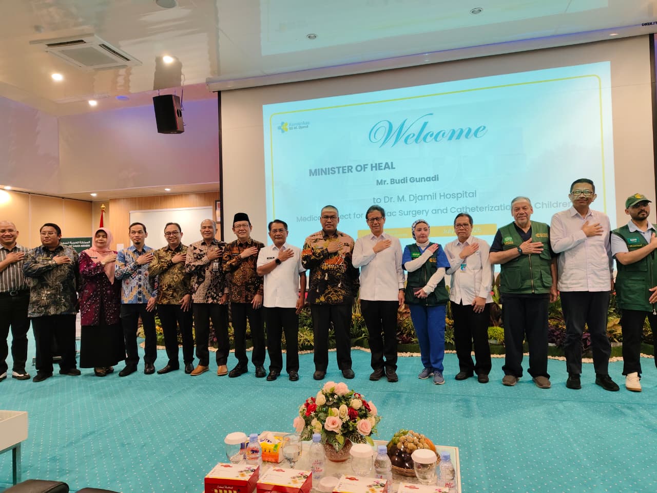 kolaborasi-indonesia–arab-saudi-perkuat-layanan-operasi-jantung-anak-di-sumbar