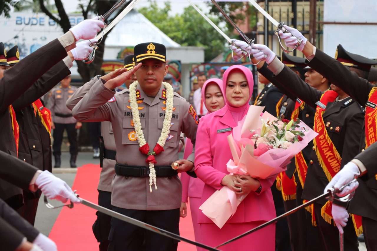 polres-payakumbuh-gelar-tradisi-welcome-and-farewell-parade-sambut-kapolres