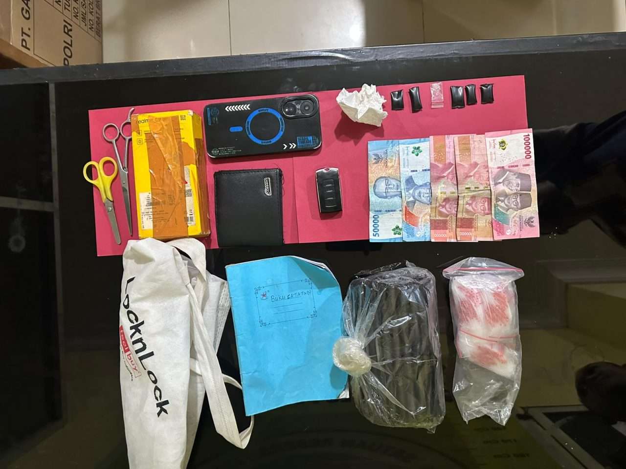 tim-opsnal-sapu-jagat-polres-pessel-tangkap-pengedar-sabu-di-kampung-kelok-koto-langang
