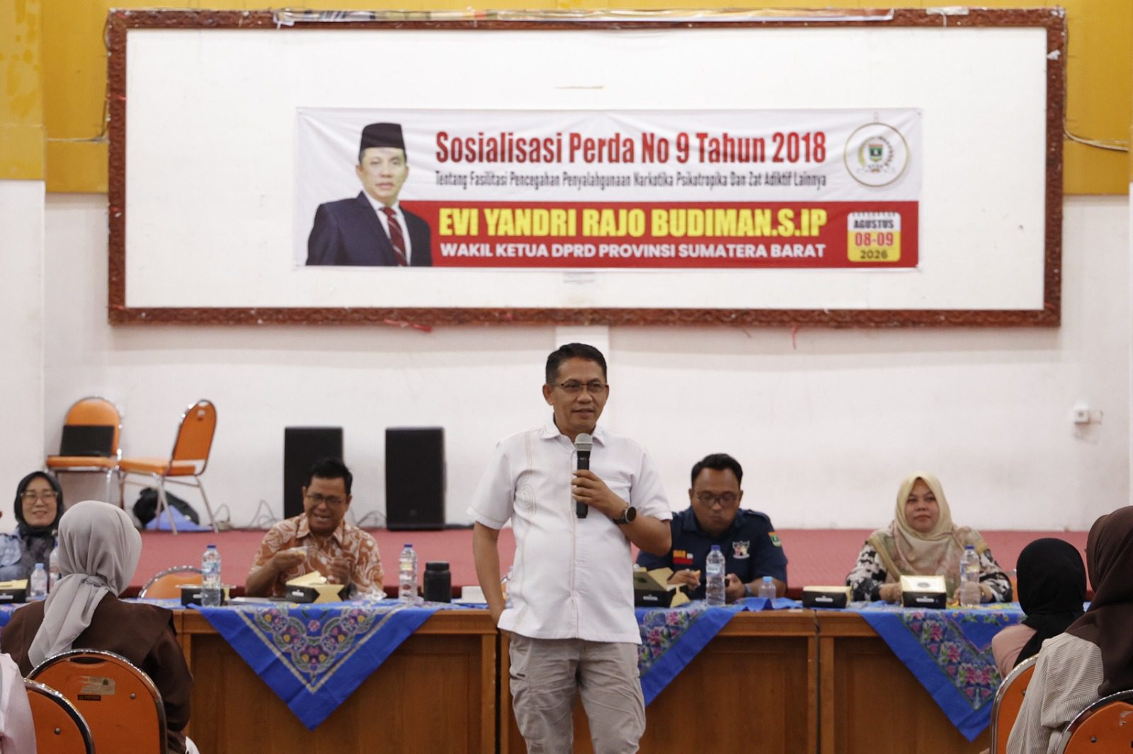 sosialisasi-perda,-evi-yandri-ajak-warga-rangkul-pecandu-narkoba-untuk-direhabilitasi