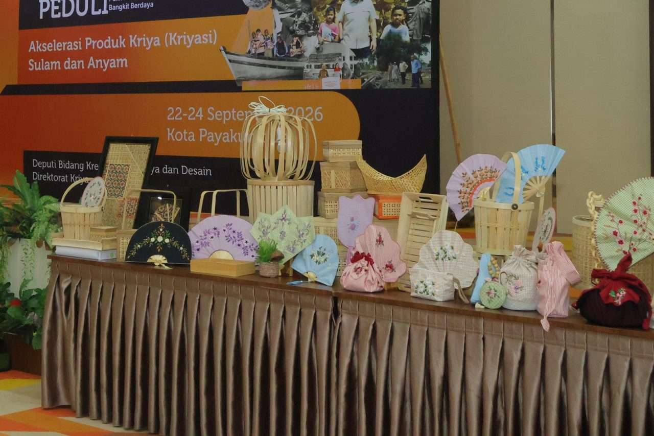 wawako-payakumbuh-tutup-kegiatan-kriyasi-sulam-dan-anyam-sesi-2