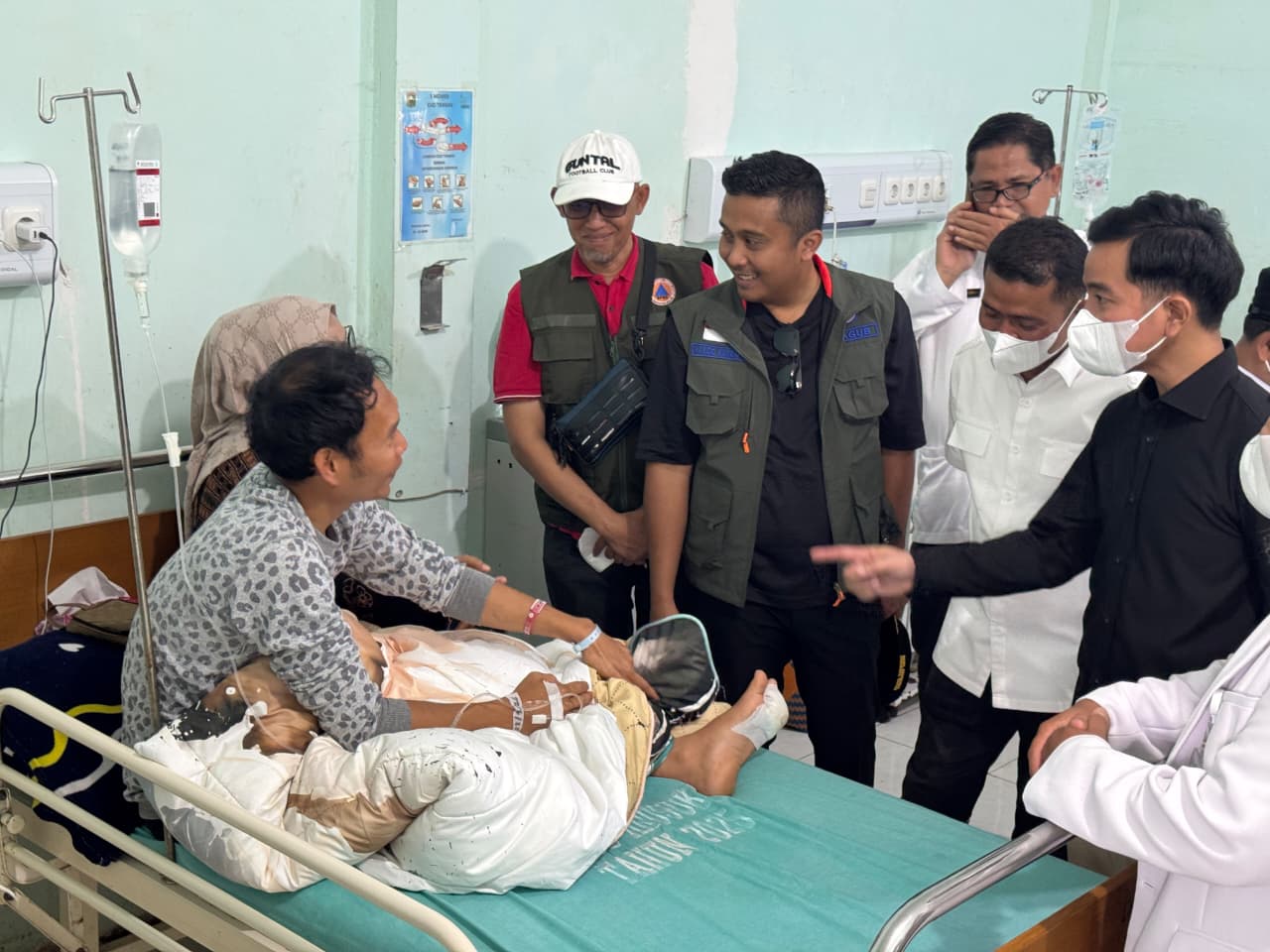 wapres-minta-nakes-rsud-arosuka-solok-tangani-korban-bencana-hingga-pulih-dan-antisipasi-penyakit-pascabencana