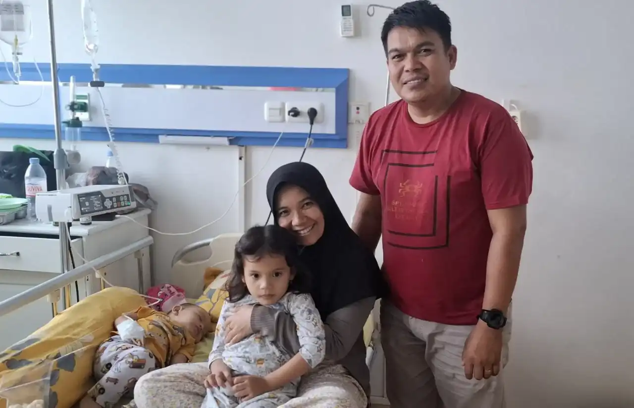 anak-dirawat-inap-karena-dehidrasi,-novi-ungkap-jkn-ringankan-biaya-dan-beban-pikiran