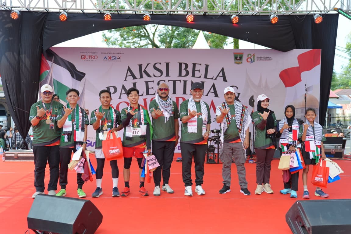 aksi-bela-palestina-di-sumbar,-rp1,67-miliar-terkumpul-plus-emas-dan-perak