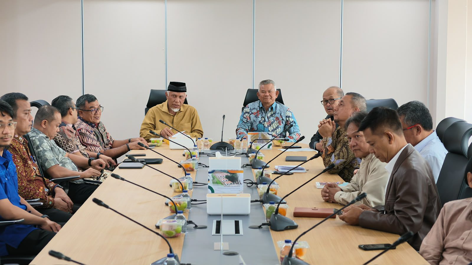 mahyeldi-jajaki-peluang-kerja-sama-dengan-bank-tanah-untuk-optimalkan-pemanfaatan-tanah-di-sumbar