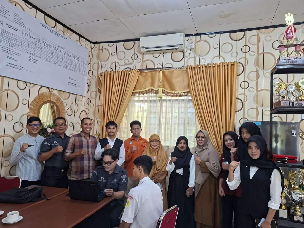 lakukan-uji-petik,-bawaslu-pesisir-selatan-temukan-siswa-ber-ktp-belum-terdaftar-sebagai-pemilih