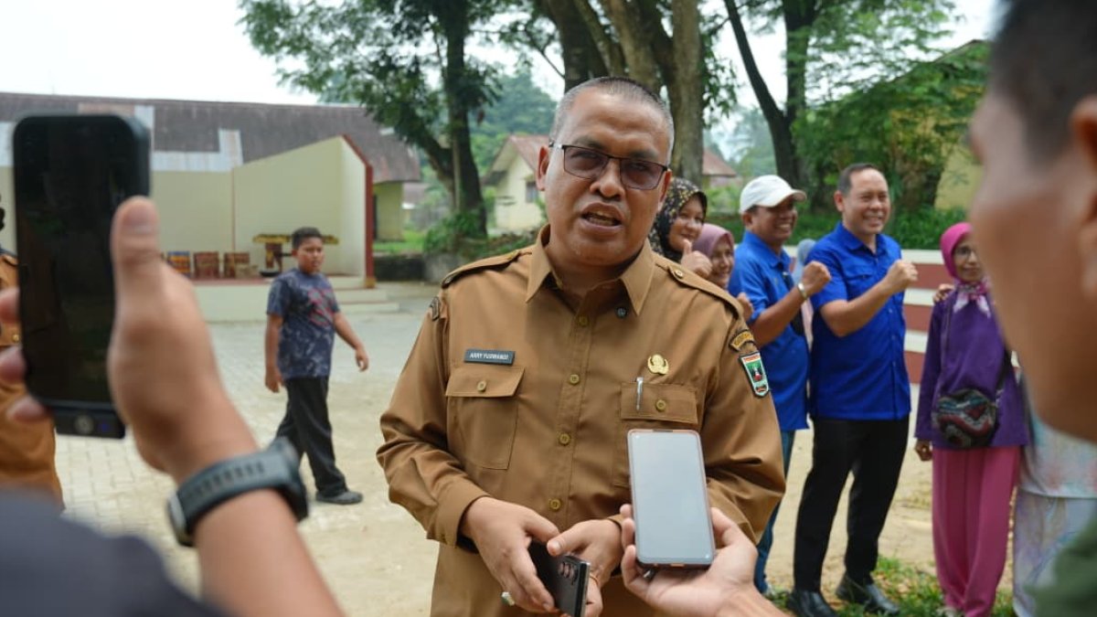 Sekretaris Daerah Sumbar meninjau lokasi Nagari Kreatif Hub (NCH) Pangian di Tanah Datar sebagai pusat ekonomi dan budaya.
