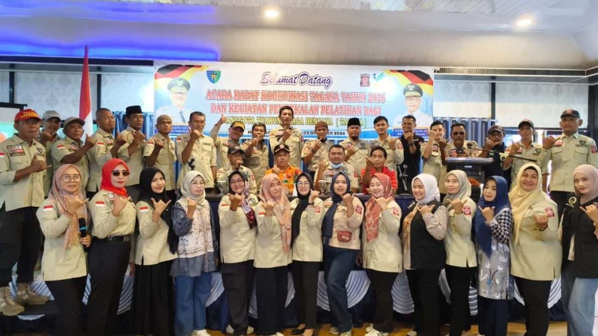 Peserta rapat koordinasi dan pembekalan anggota Tagana Kabupaten Pesisir Selatan di Hotel Saga Murni.